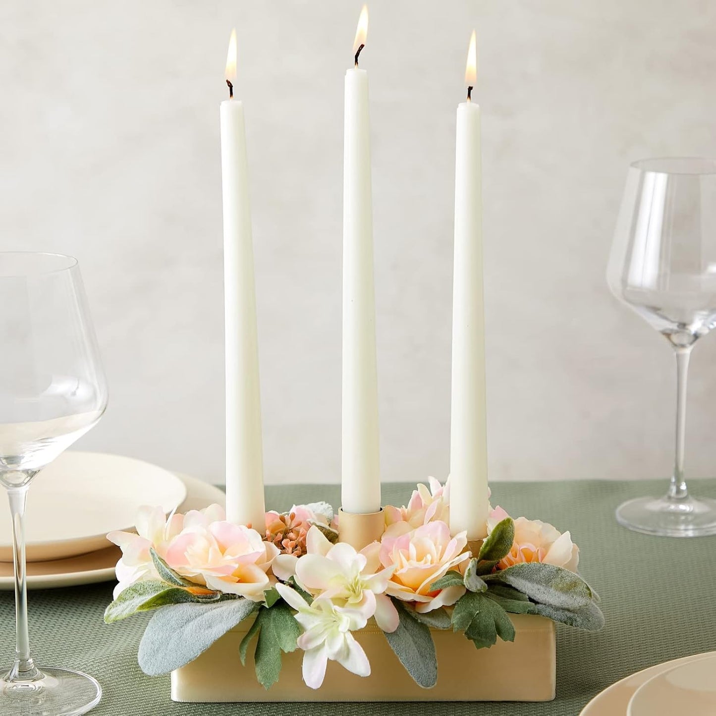 Juvale 40-Pack Green Plastic Candle Holders - 1-Inch Diameter - Durable Lightweight Floral Candle Holder Picks for Foam Arrangements & Table Centerpieces