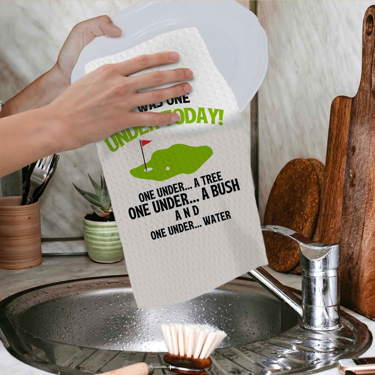 Funny Golf Kitchen Towels, Gift for Golfers Dish Tea Towels for Kitchen Decor, Golfing Gift for Men Women Decorative Hand Towel for Bathroom, 16x24 Inches