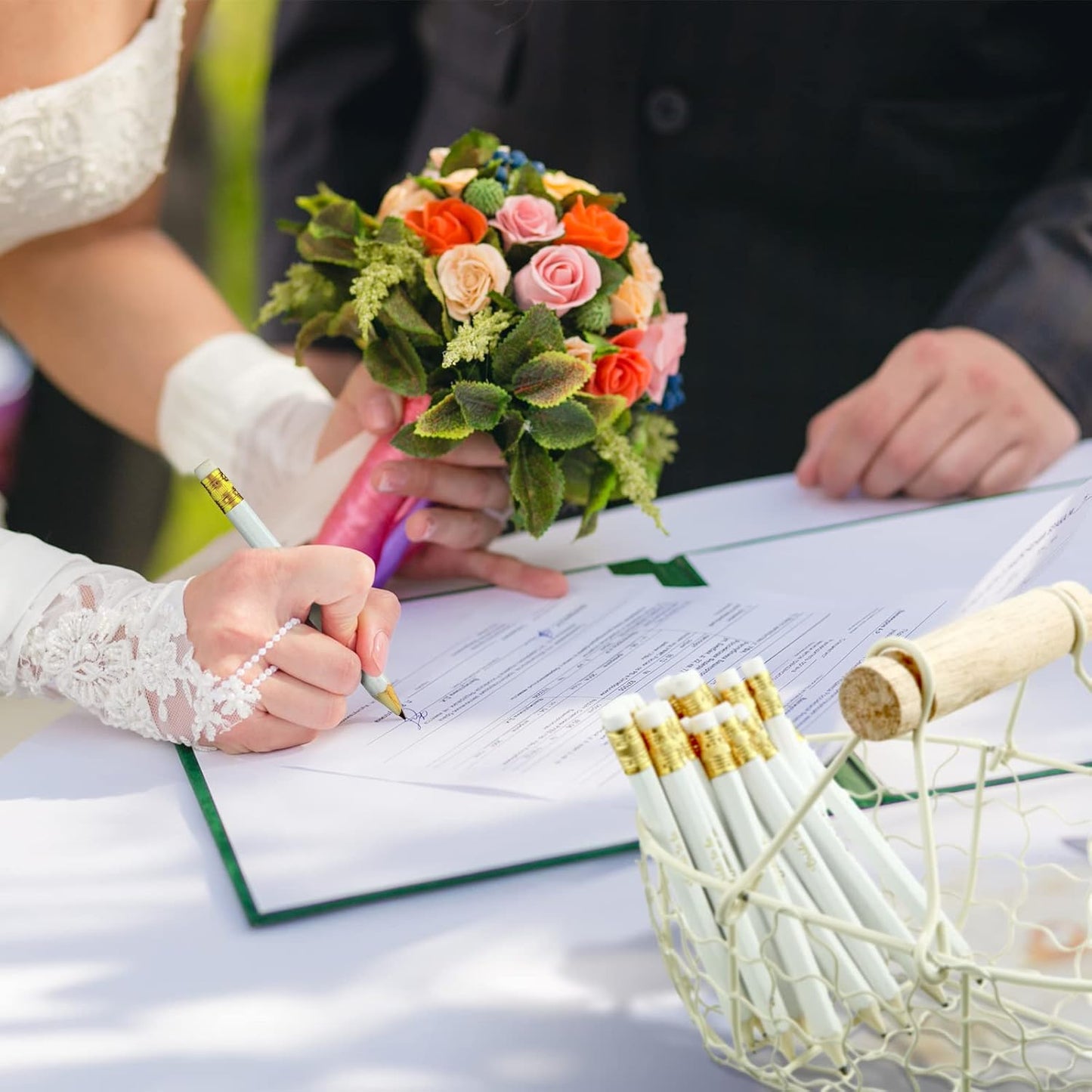 Chinco 72 Pieces Bridal Shower Game Pencils Wedding Pencils Pre Sharpened Mini Short 4 Inch Game Bridal for Wedding Shower Favors Presents Gifts Golf Classroom School(Classic)