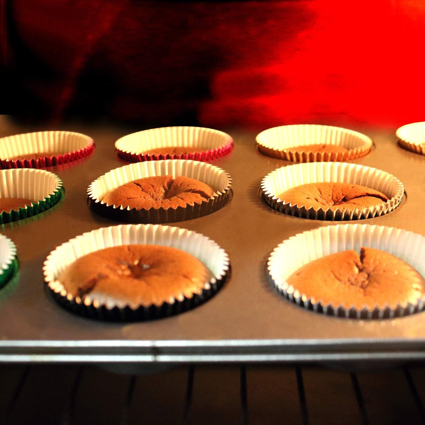 Eoonfirst Rose Gold Foil Cupcake Case Liners Valentine's Day Baking Muffin Paper Cups 200 Pcs