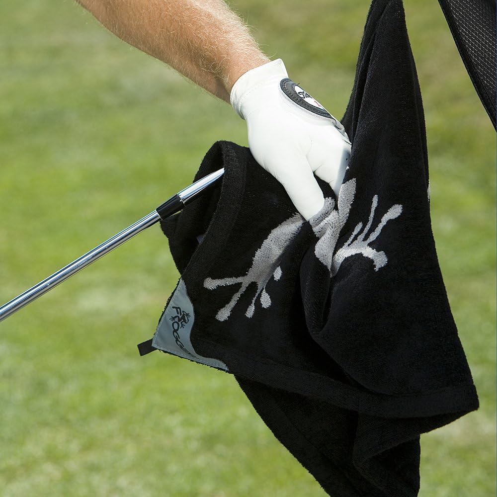 Frogger Amphibian Golf Towel with Wet and Dry Technology, Pink - Golf Bag Accessory for Men and Women with Carabiner Clip