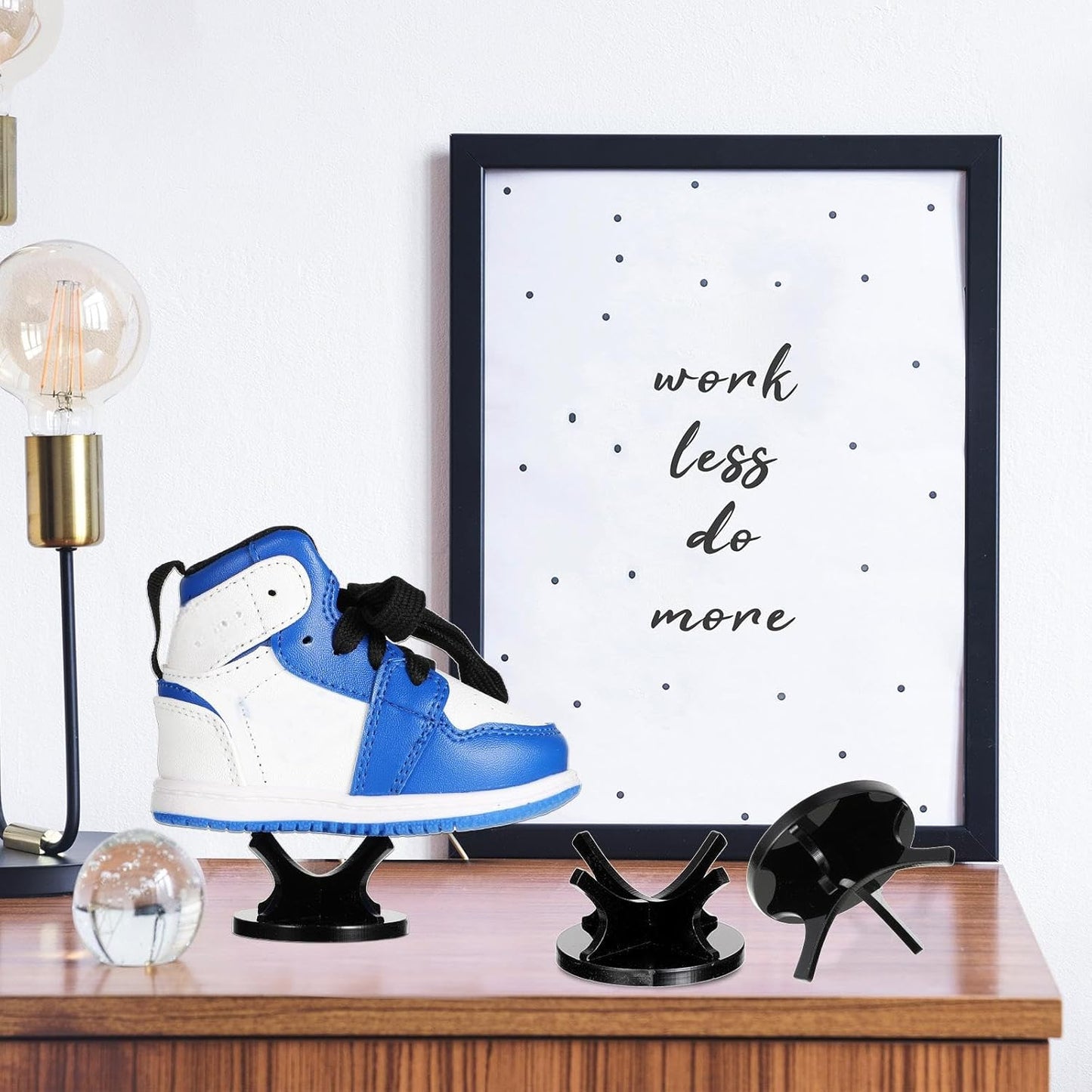 3 Pieces Acrylic Small Ball Stand Holder Sport Ball Display Rack Baseball Display Stand with 3 Pieces Non-Slip Rubber Pads for Baseball Golf Softball Tennis Spheres