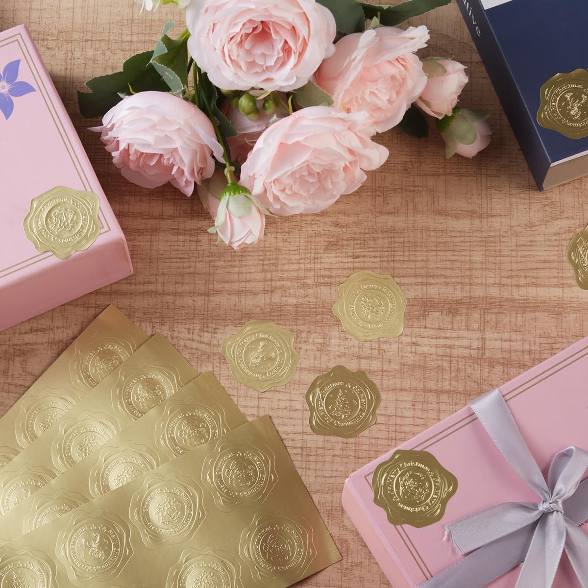 300 Pieces Embossed Gold Foil Stickers Gold Stickers for Envelopes, Wedding Invitations, Christmas Greeting Cards Envelopes (Gold Christmas)