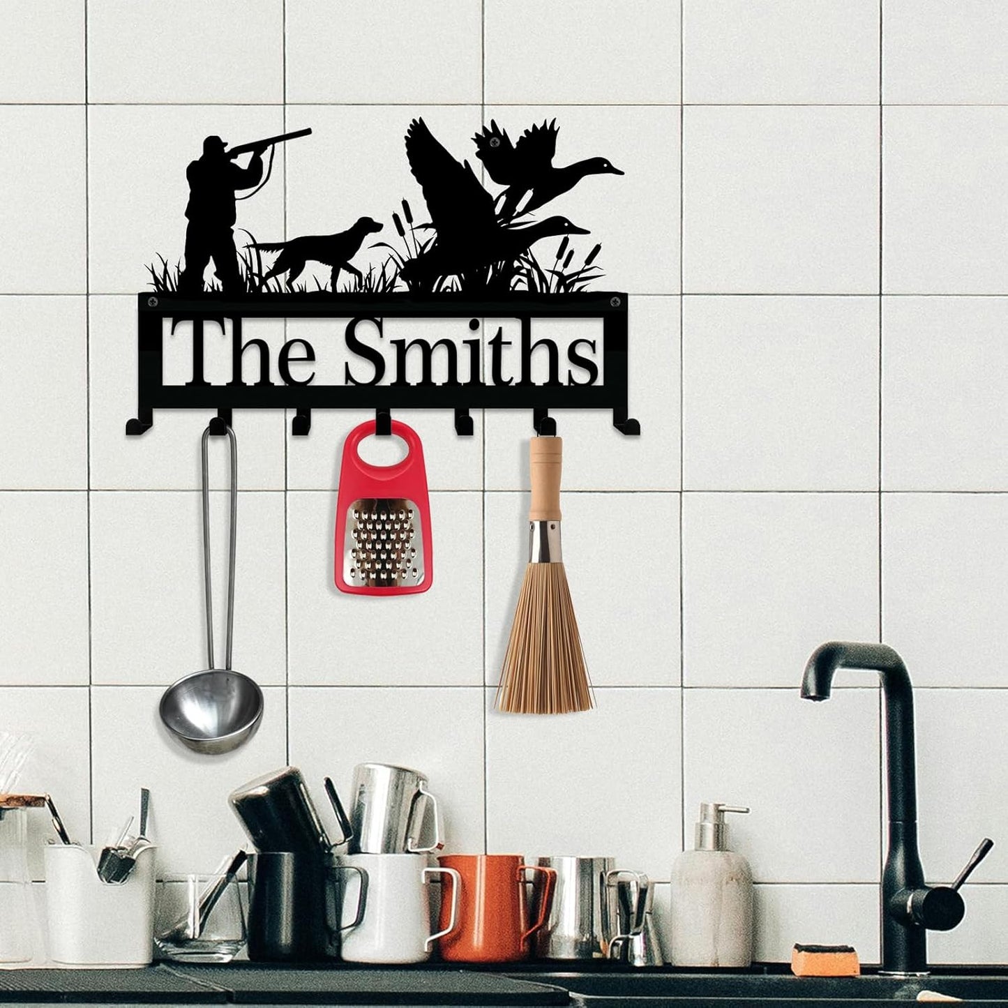 Personalized Family Name Metal Wall Sign with Hooks – Mallard Duck Hunting Key Rack Holder Wall Mount Customized Name for Entryway, Mudroom, Kitchen, or Bathroom Decor