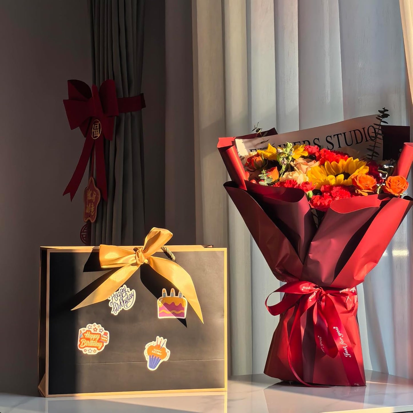 TKSBAG 12PCS Gift Bags Medium Size with Handles, 12.5 x 9.8 x 4.3 In Black Gold Thank You Bags with Bow Ribbon for Wedding, Birthday, bridesmaid, Groomsmen, Party Favors, Thanksgiving, Christmas