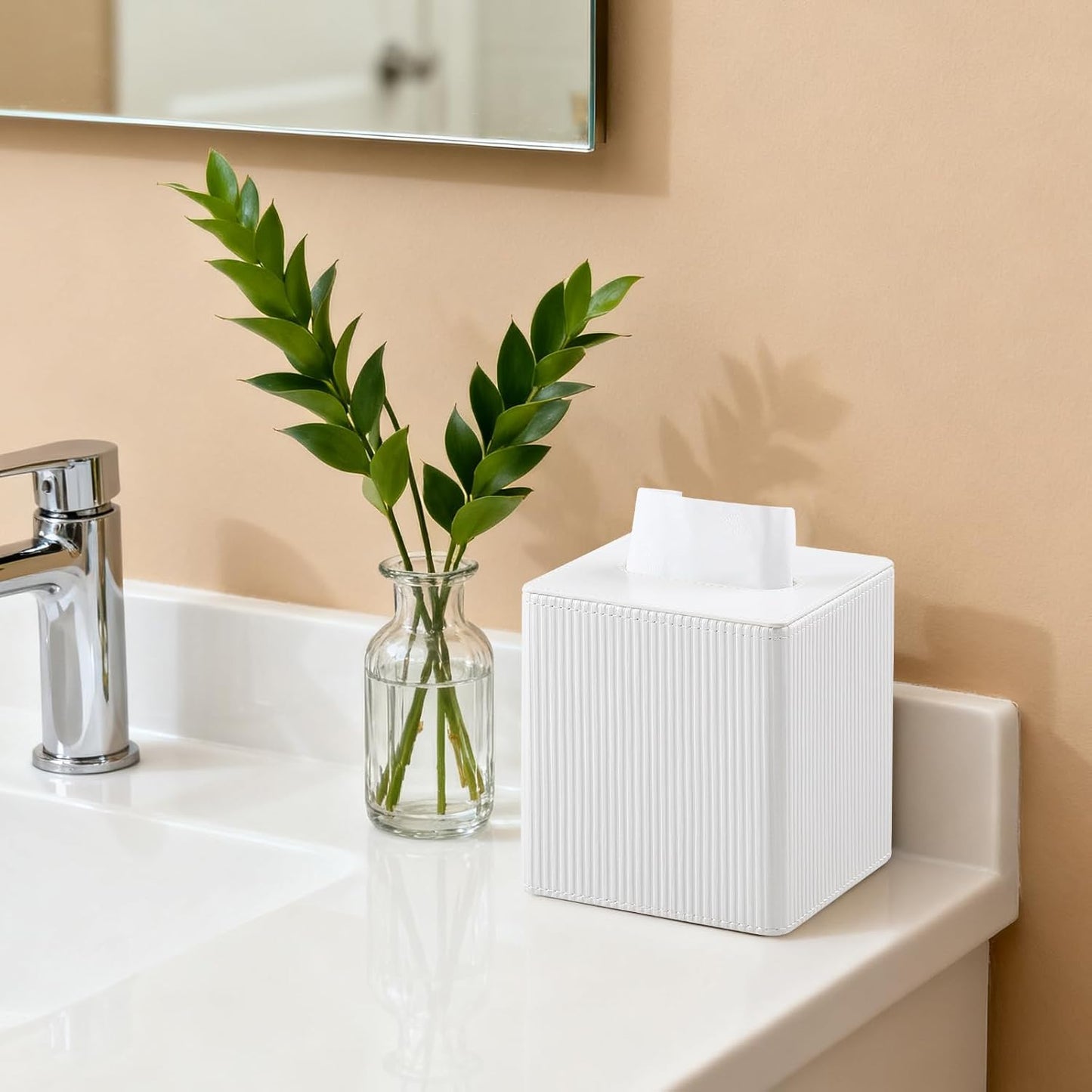 PU Leather Tissue Box Cover Square with Magnetic Closure, Modern Tissue Box Holder for Bathroom Bedroom Office Desk, Decorative Square Tissue Holder (Ivory)