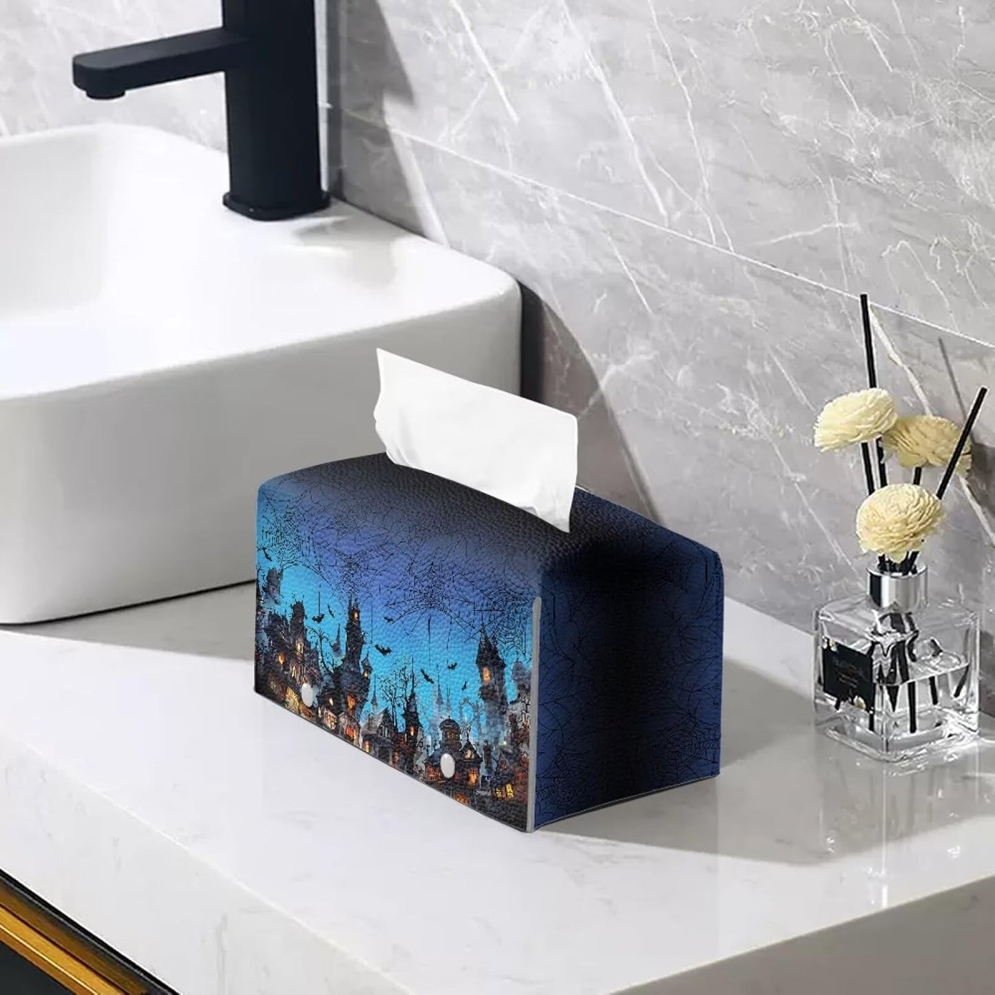 Rectangular Tissue Box Cover Castle Bat Spider Web Print Modern Decorative Tissue Box Case Organizer Holder Large Capacity Design Gothic Halloween Home Decoration Tissue Holder for Bathroom