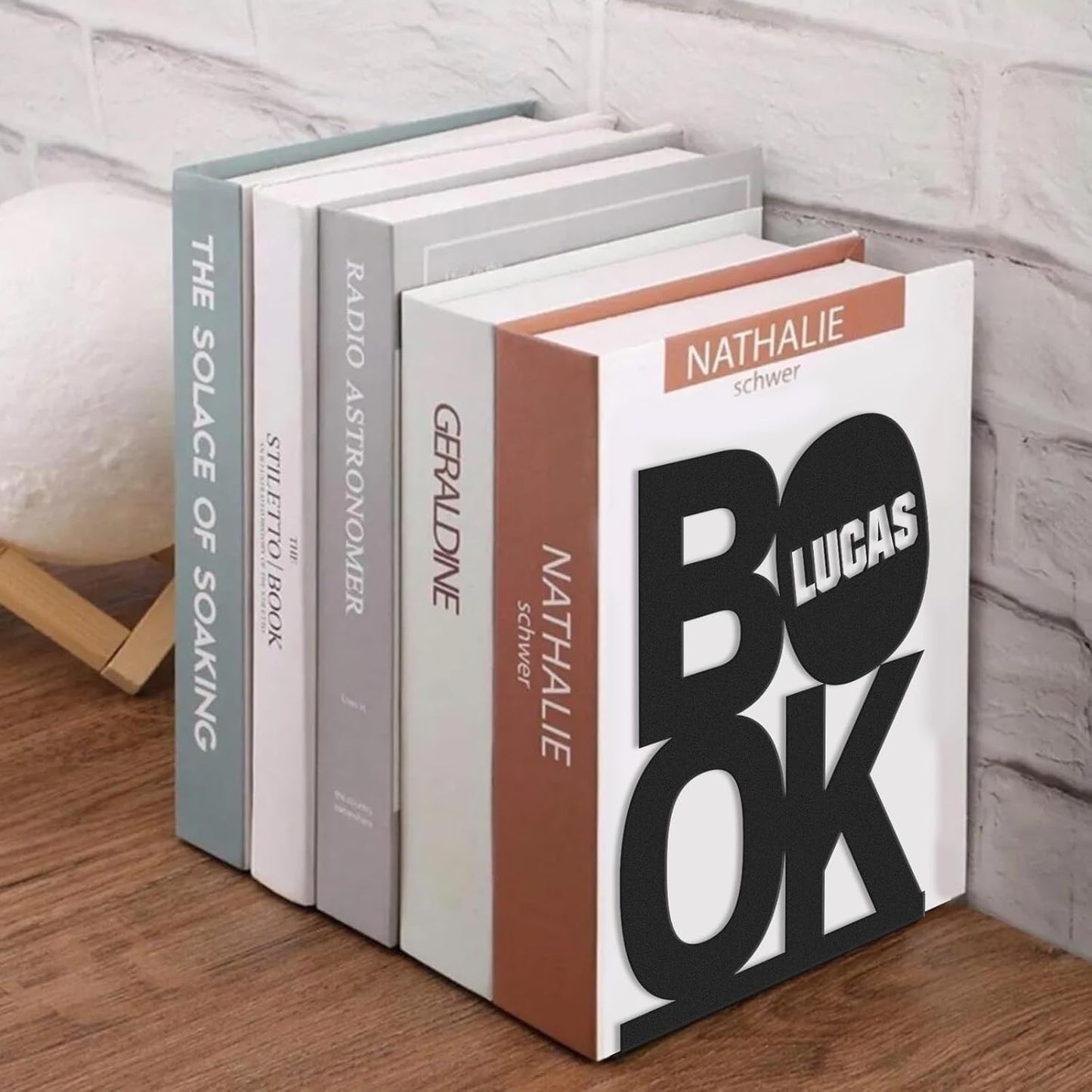 Personalized Name Metal Book Ends 2 Pcs, Unique Bookends for Shelves Room Decorative, Heavy Duty Metal Bookends, Non-Slip Book Stopper, Book Shelf Holder for Home Office Study Room, Book Lovers Gifts