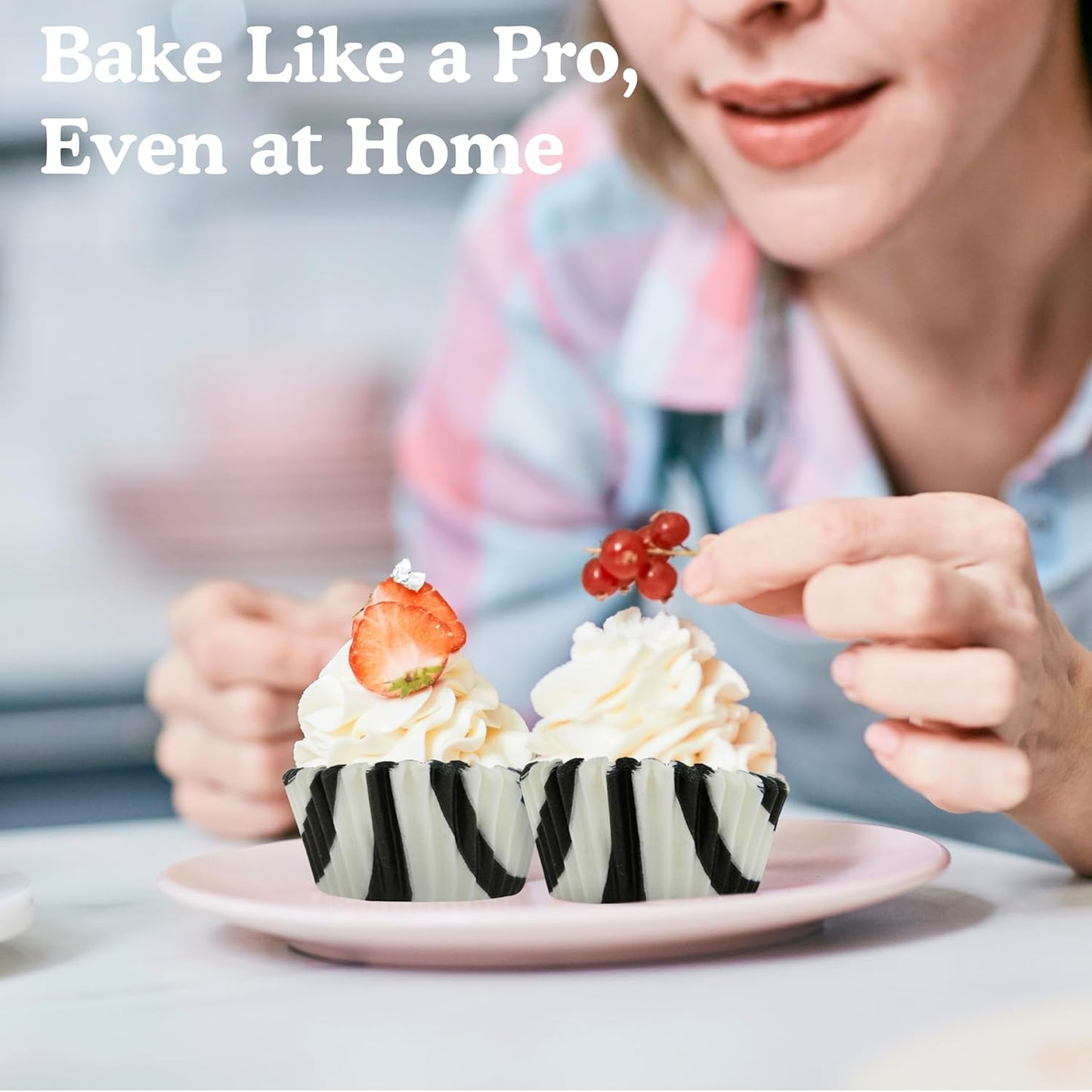 Regency Wraps Greaseproof Professional Grade Baking Cups, Pack of 40, Standard Liners, Black/White Zebra, for Cupcakes, Muffins, Candy, Non Stick