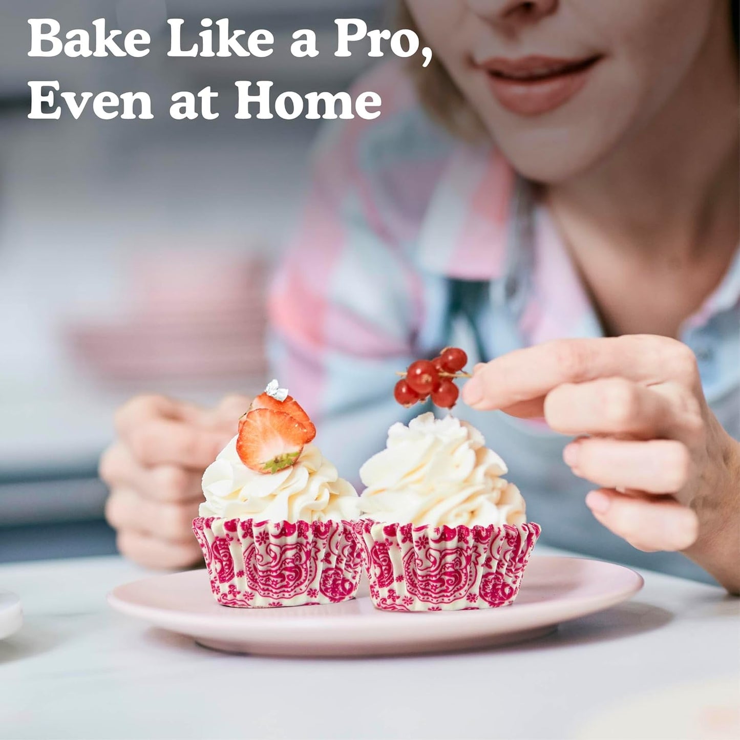 Regency Wraps Greaseproof Professional Grade Baking Cups, Pack of 40, Standard Liners, Hot Pink Paisley, for Cupcakes, Muffins, Candy, Non Stick