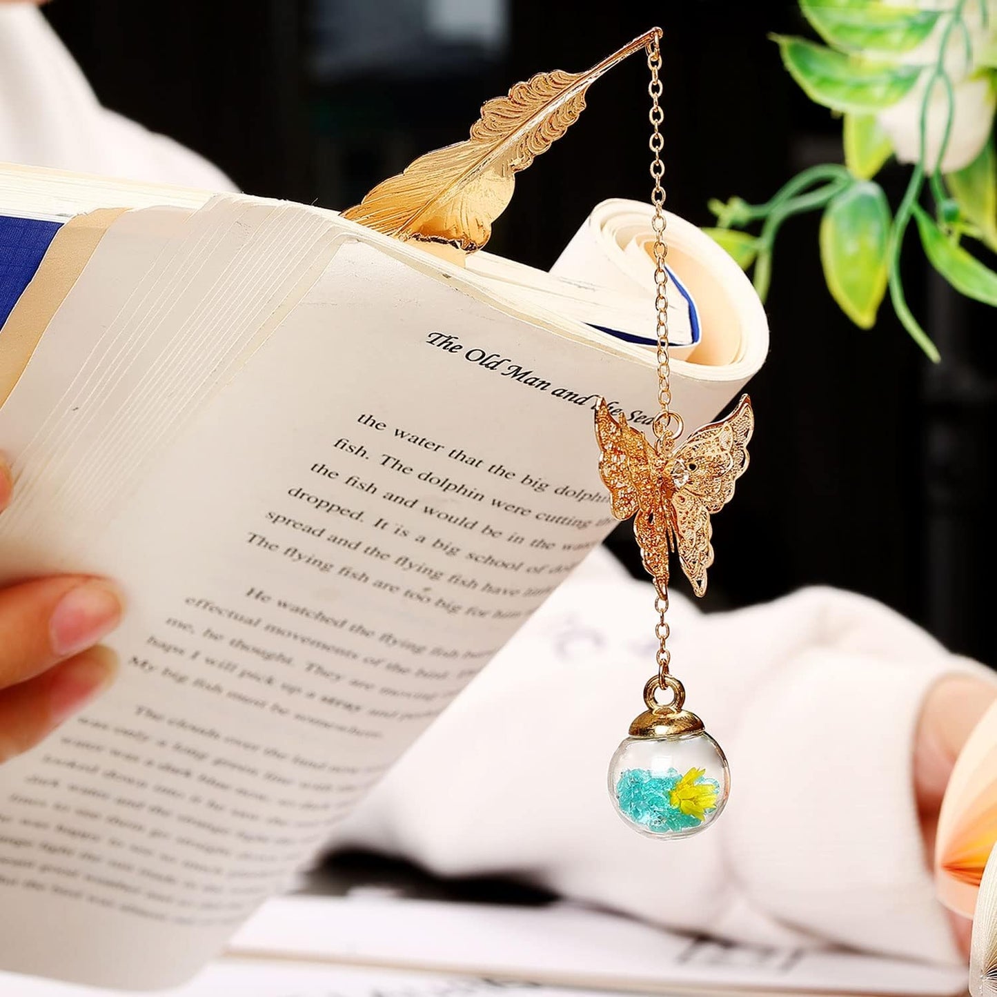 Toirxarn Metal Feather Bookmark with Butterfly Charm – Christmas Gifts for Women, Mom, Teachers, Book Lovers – Stocking Stuffers, Secret Santa, Birthday & Holiday Gift Box