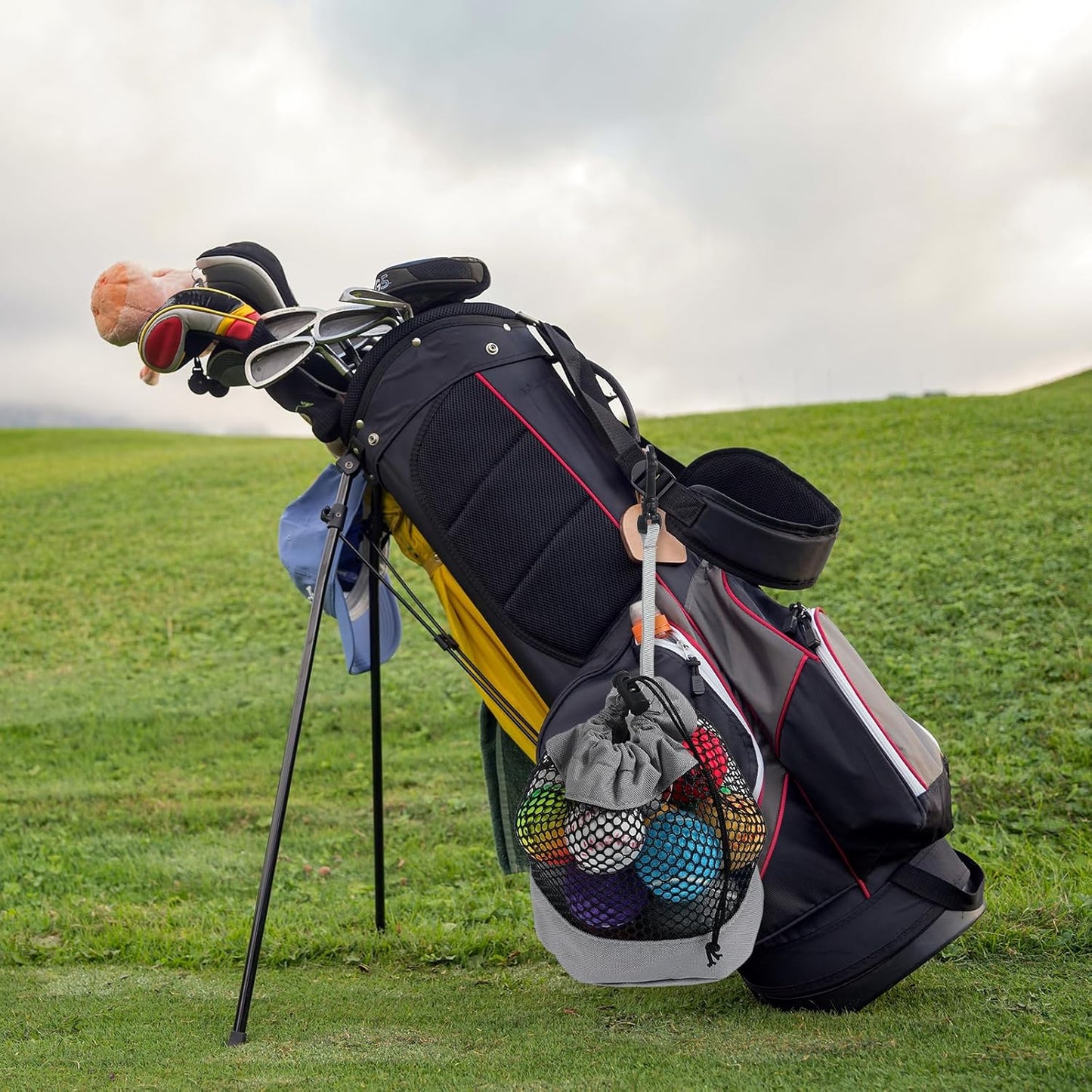 2 Pcs Golf Ball Pouch, Nylon Mesh Golf Ball Bag, 13 x 18cm/ 5.1 x 7.1 in Drawstring Golf Bag Organizer with Hook, Mesh Ball Bags for Billiards, Tennis, Kids Toys Storage, Grey