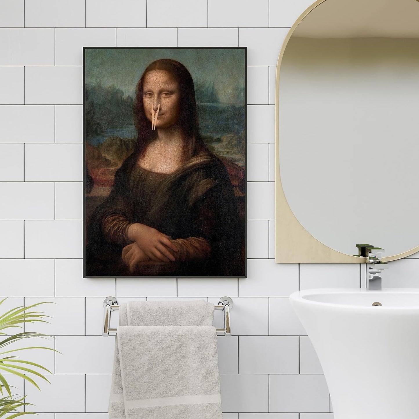 Funny Bathroom Wall Art Classical Oil Painting Mona Lisa Poster Amusing Pinching Nose Canvas Prints Vintage Humor Wall Decor for Restroom Toilet 12x16in Framed
