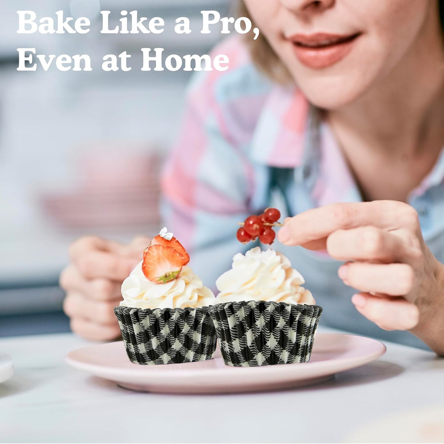 Regency Wraps Greaseproof Professional Grade Baking Cups, Pack of 40, Standard Liners, Black Gingham, for Cupcakes, Muffins, Candy, Non Stick