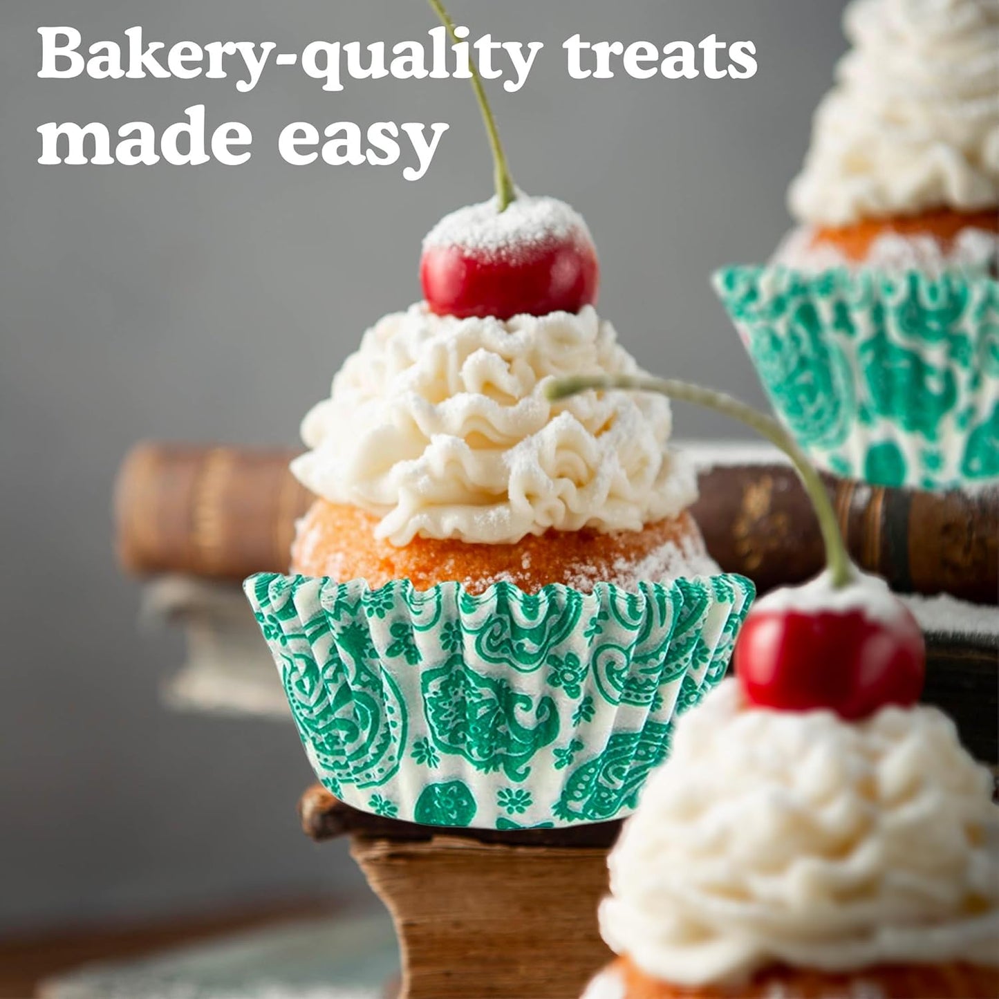 Regency Wraps Greaseproof Professional Grade Baking Cups, Pack of 40, Standard Liners, Green/White Paisley, for Cupcakes, Muffins, Candy, Non Stick