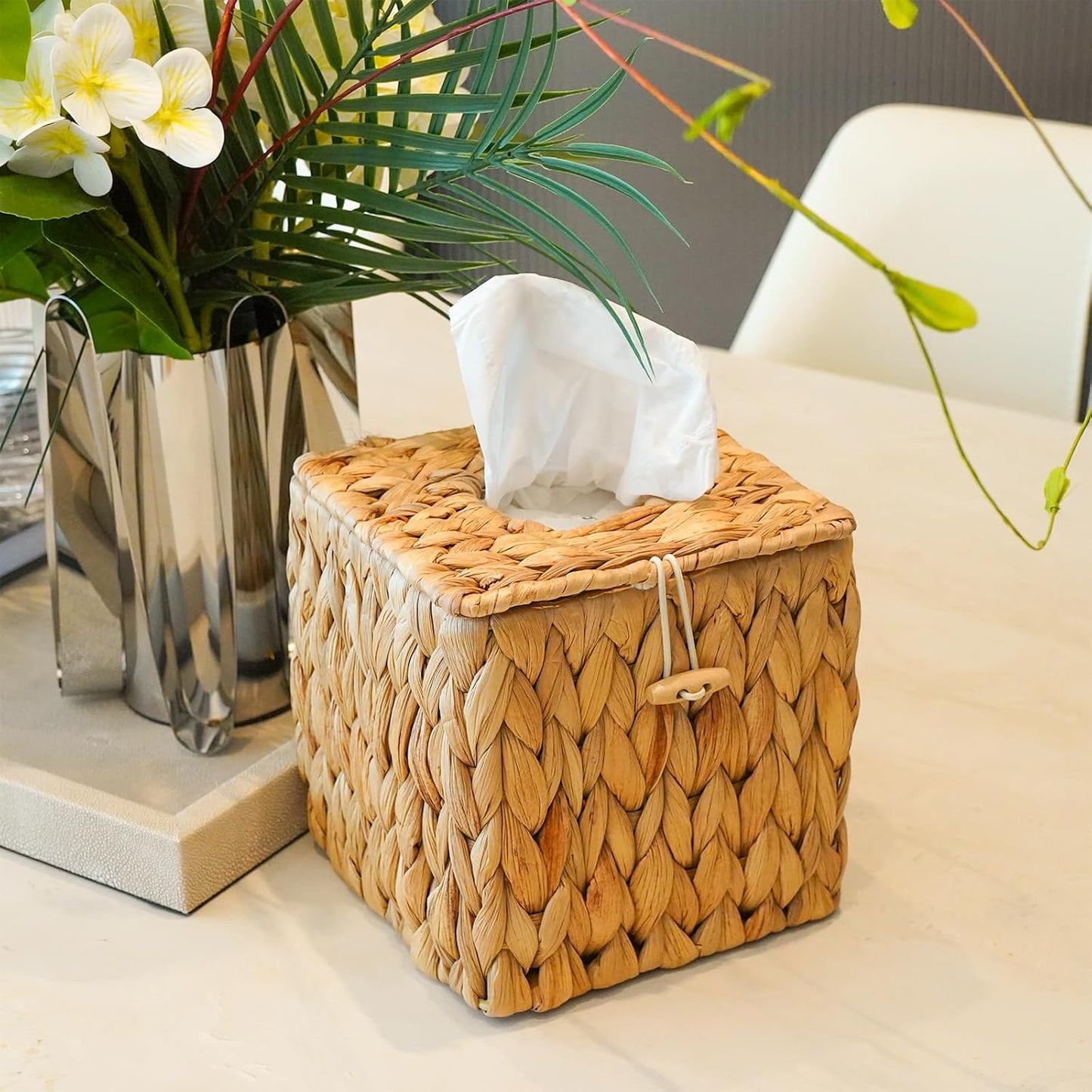 PINXIURY Tissue Box Cover Square Handwoven Rattan Tissue Box Holder, Natural Handmade, Boho Decorative Handcrafted Square Facial Tissue Holder with Lid, Rustic Decorative on Table and Bathroom, Office
