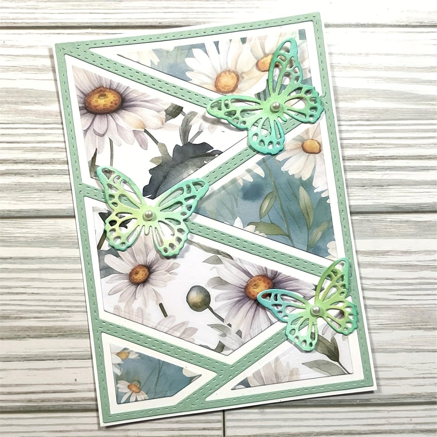 Metal Cutting Die for Scrapbooking - Cut Stencils for DIY Scrapbook Photo Album Decorative Paper Card, Card Making Supplies & Crafting Die Cut (Irregular Background Box 5.5 x 3.9 in)