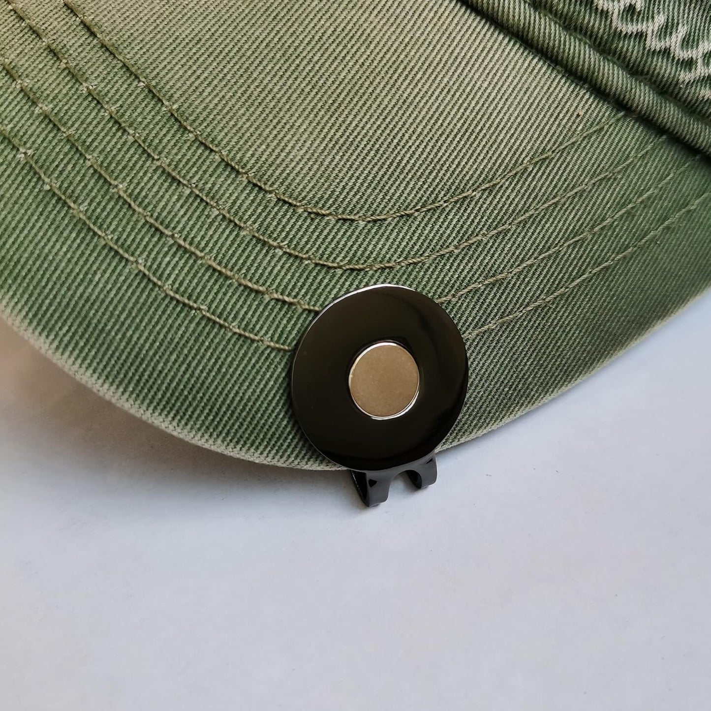 Magnetic Golf Hat Clips Ball Marker Holder for Golf Gloves Hats Bags Caps Visor Belt