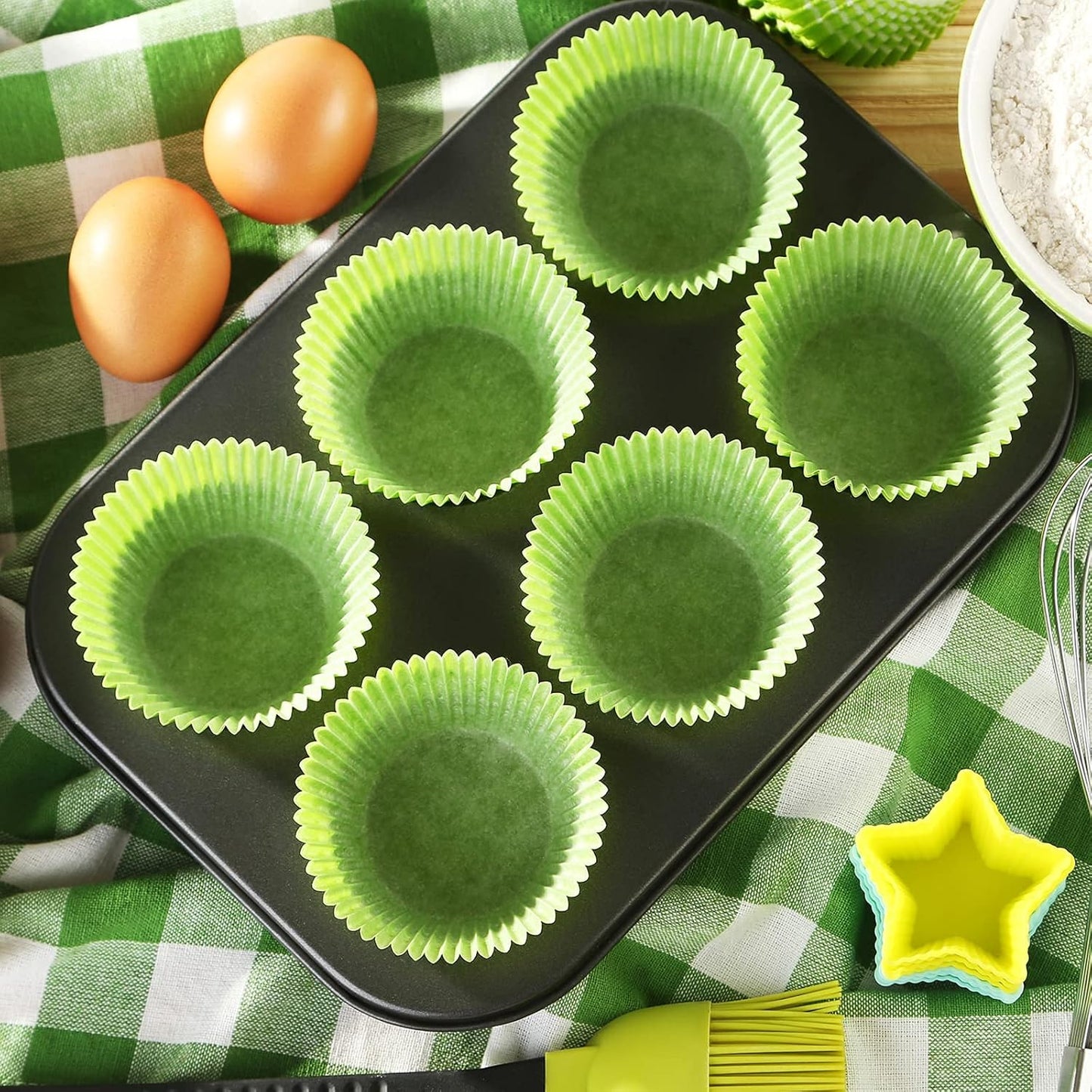 Baking Cups Cupcake Liners, Standard Sized, 300 Count (Green)