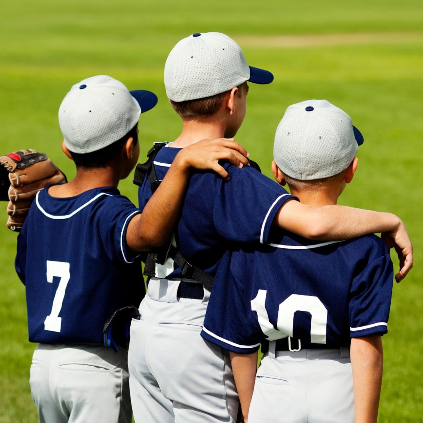 Champion V Sports Trophy Award with Custom Engraving – Recognition Trophy for Kids and Adults Team Awards for Competitions School Sports Student Athletes MVPs Tournaments and Celebrations