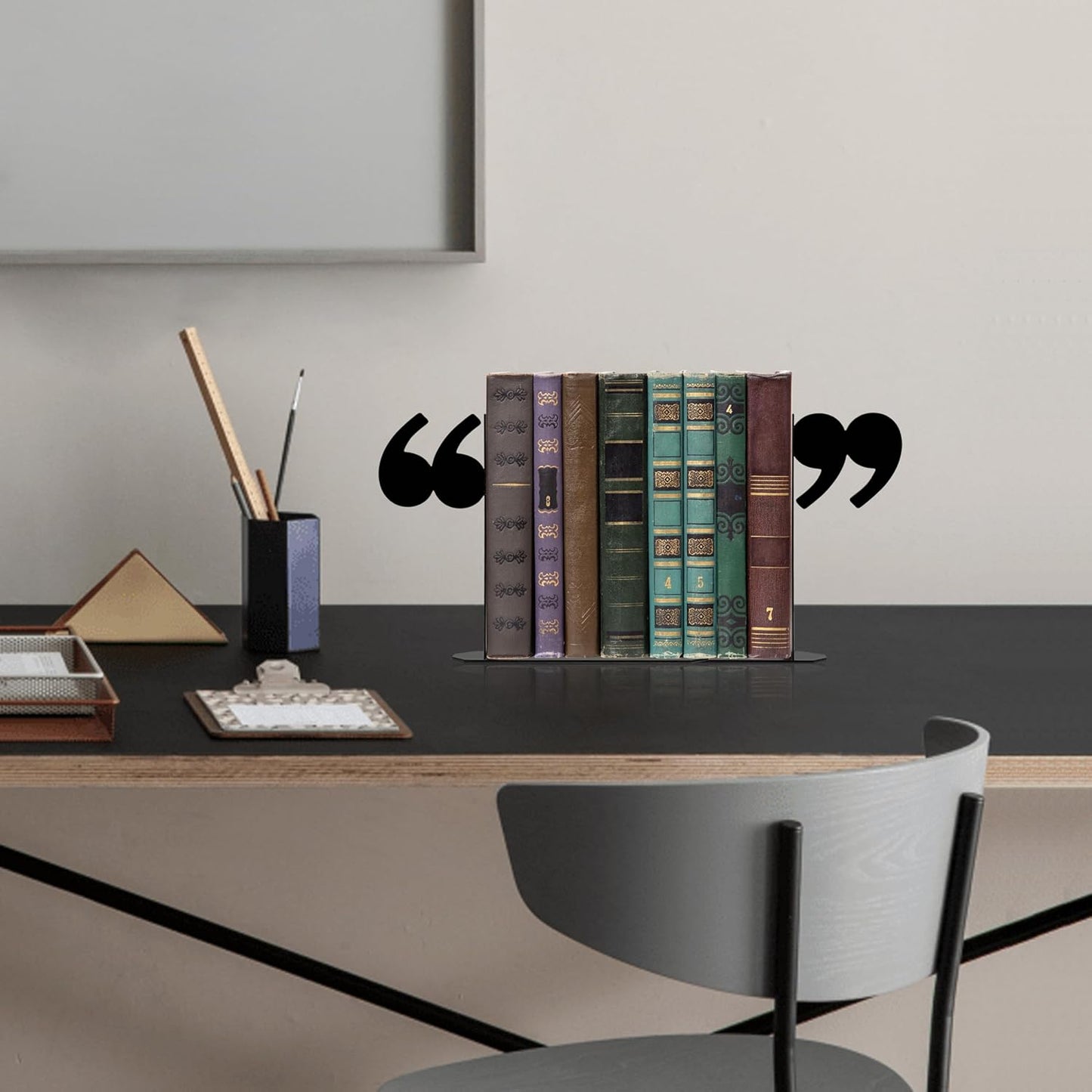 Cute Quotation Mark Metal Bookends – Novelty Decorative Shelf Organizers for Books | Unique Teacher Gifts & Librarian Gifts, Bookish Decor for Shelves, Desks, Kids’ Rooms