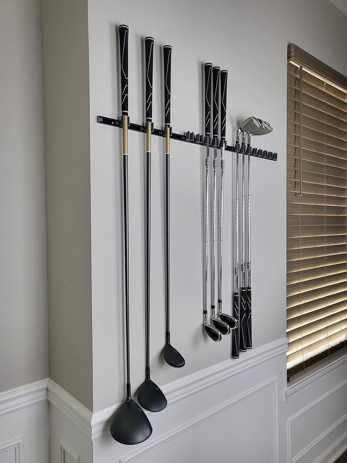[JINTECH] Golf Club Holder, Wall Display, Wall Hanger, Rack, Mount, Organizer, Hold 16 Clubs on 36" Aluminum Rack (All Grip up)