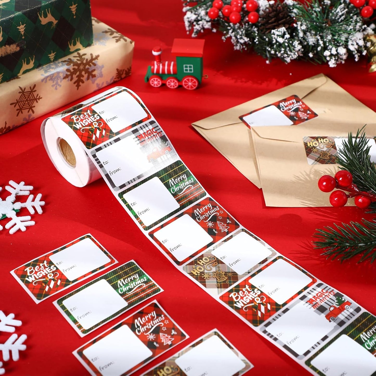 Outus 500 Pieces Christmas Tags Self Adhesive Gift Tags for Xmas Presents Christmas Name Labels Stickers for Wrapping Paper Festival Birthday Holiday Decor(Checkered Style,2.76 x 1.57 Inch)