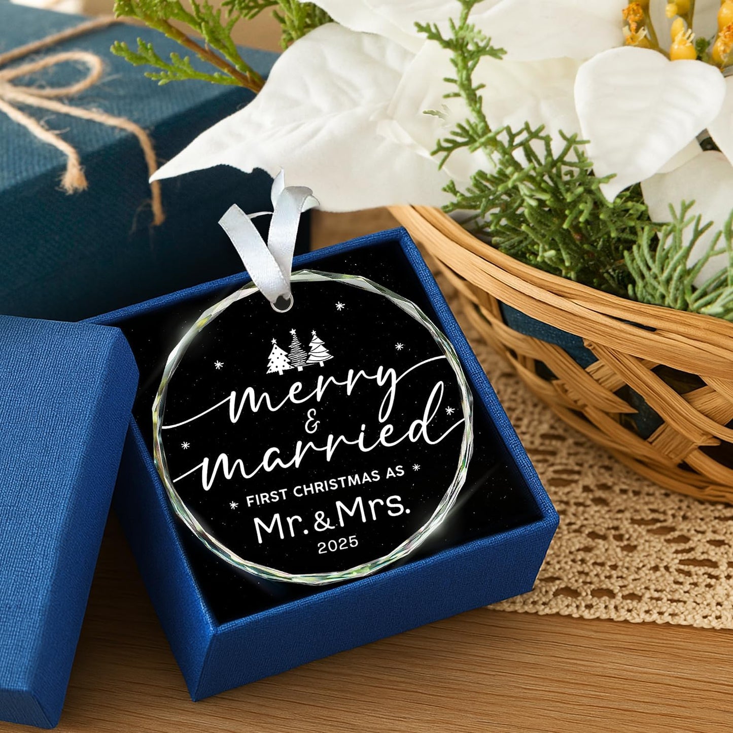 HEXMOZ Wedding Gifts for Couples 2025 - First Christmas Married Glass Ornament, Mr and Mrs Gifts, Wedding Ideas for Newly Wed, Just Married Couple, Bride - Bridal Shower Gift 1st Christmas Merry Decor