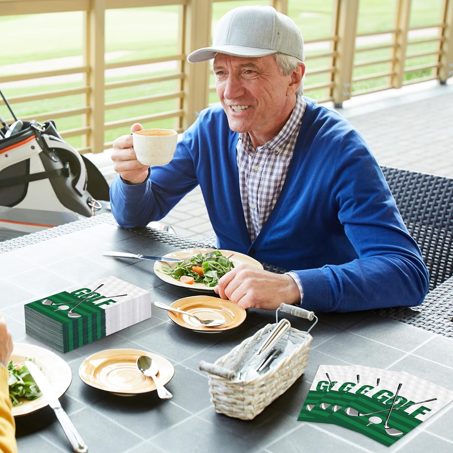 100 Pieces Golf Napkins Disposable Golf Themed Party Napkins 7.8 x 4.3 Inch Golfing Paper Cocktail Napkins Hole in One First Birthday Supplies for Golf Sports Birthday Party Decorations