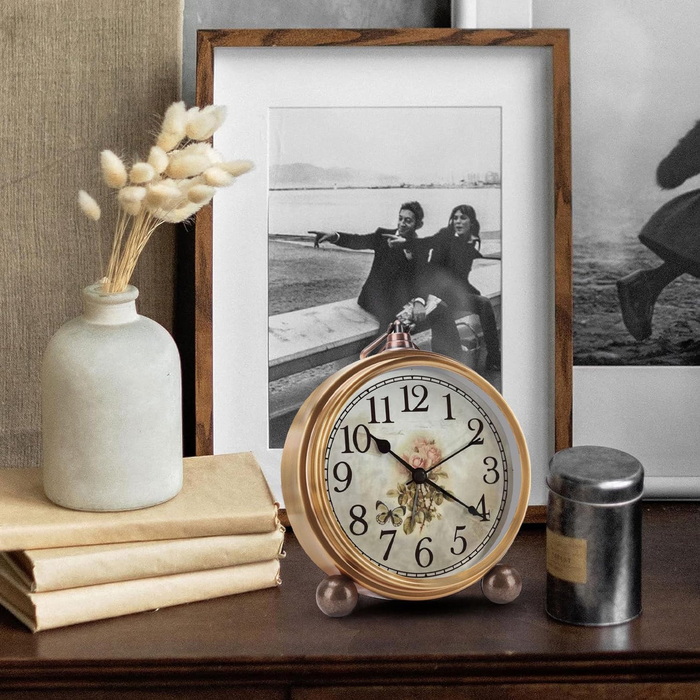 Maxspace Metal Golden Table Clock, Retro Vintage Non-Ticking Small Alarm Clock,Battery Operated Silent Quartz Movement HD Glass Desk Clock for Bedroom Living Room Indoor Decoration Kids… (Rose)