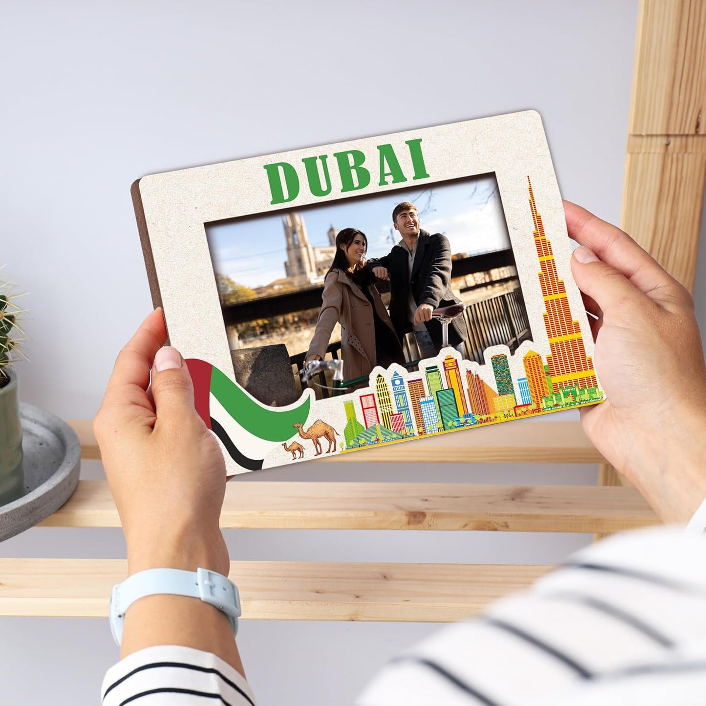 Dubai Travel Picture Frame, 5 x 8 Dubai Themed Wooden Photo Frame with Stand, Vacation Anniversary Honeymoon Gifts For Friend Family Couples, Home Office Desk Decorations-A18