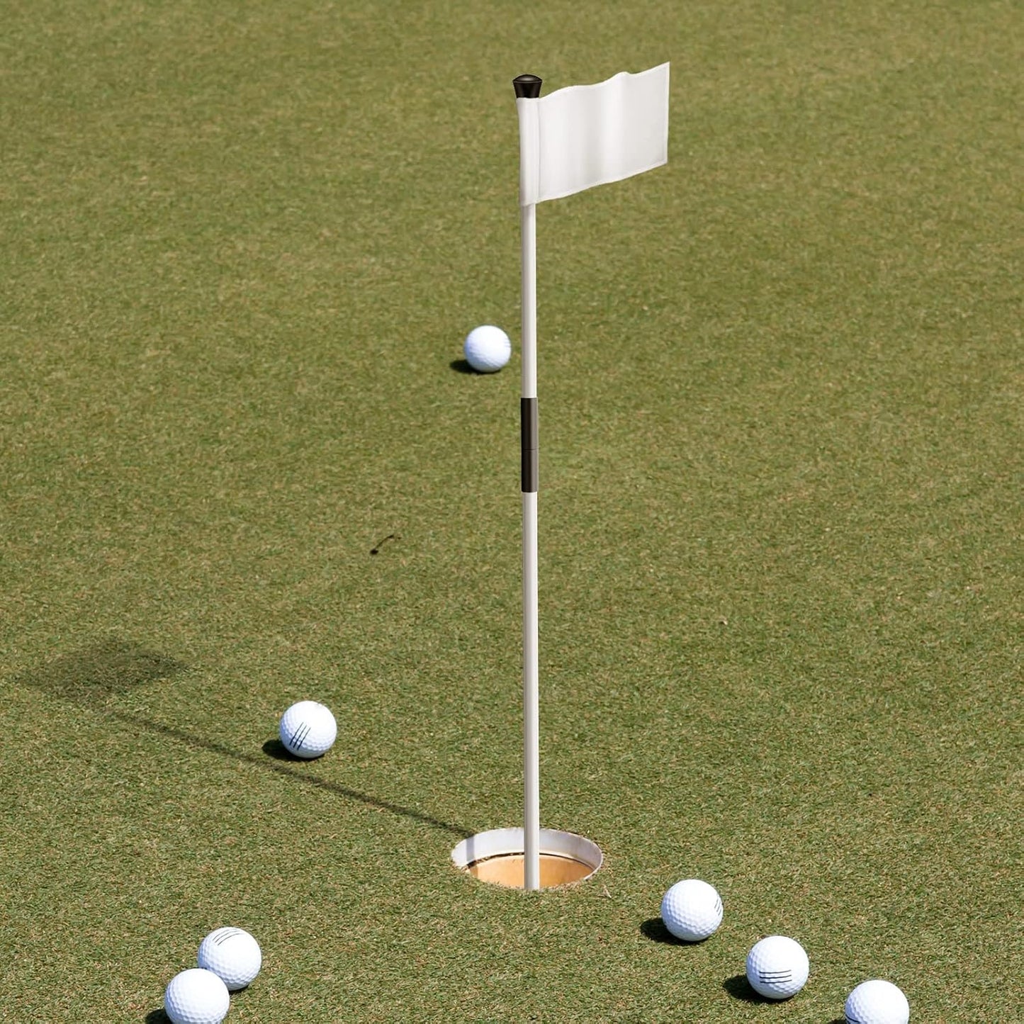 Pelopy Set of 3 Golf Flagsticks Golf Putting Green Flagstick Flag Stick for Yard Portable Fiberglass 2-Section for Chipping Greens Practice Course Backyard Indoor Outdoors, 2.4 Feet