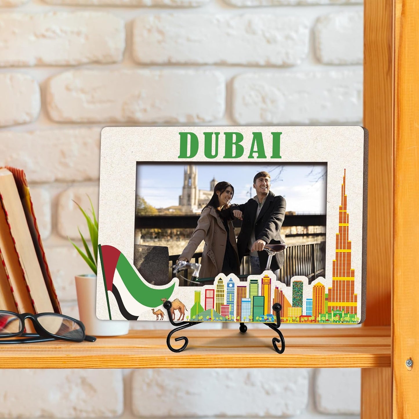 Dubai Travel Picture Frame, 5 x 8 Dubai Themed Wooden Photo Frame with Stand, Vacation Anniversary Honeymoon Gifts For Friend Family Couples, Home Office Desk Decorations-A18