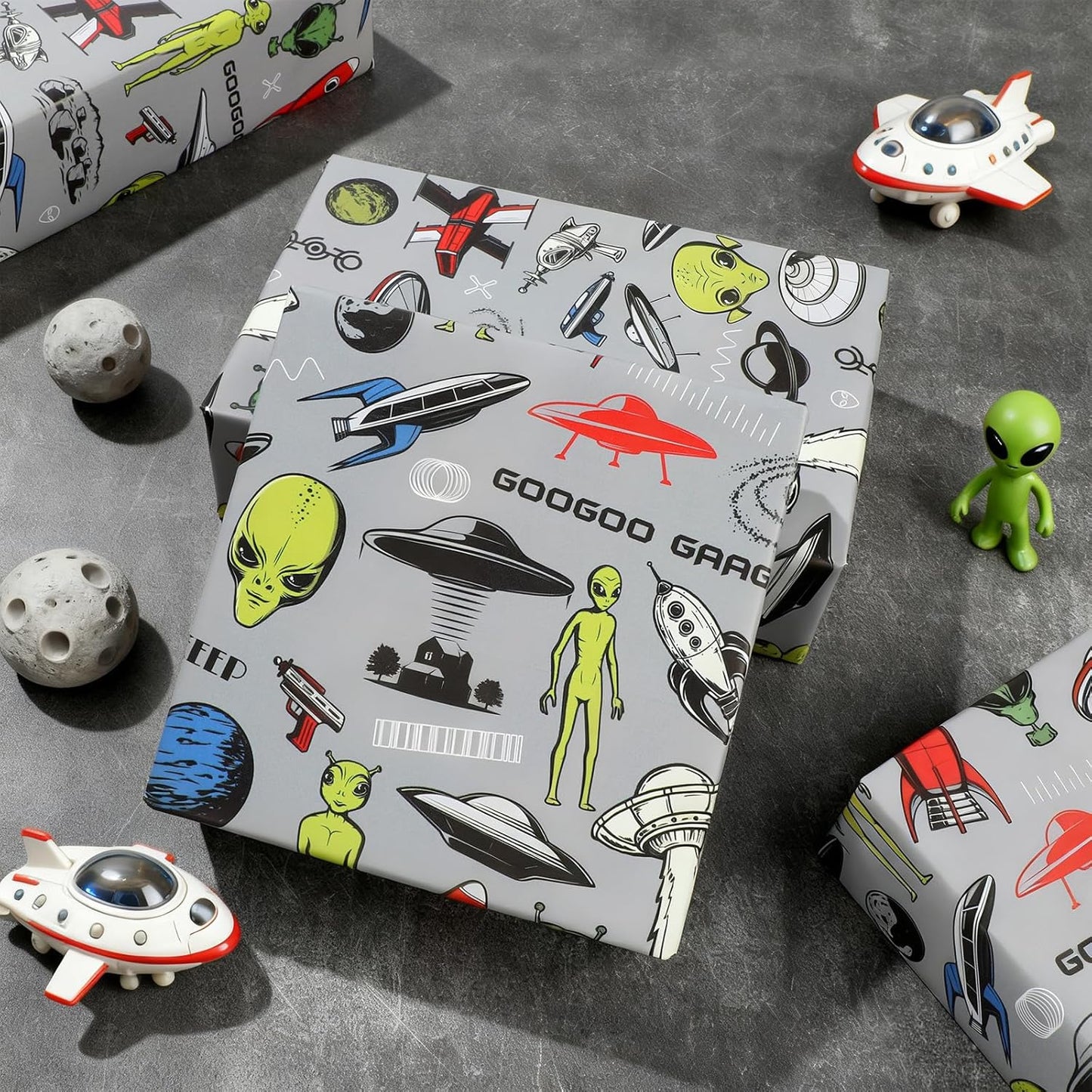 Alien Wrapping Paper Roll - 17Inch x16.4Feet - Fun Space UFO Gift Wrap Funny Wrapping Paper for Sci-Fi Parties,Birthdays,Celebrations