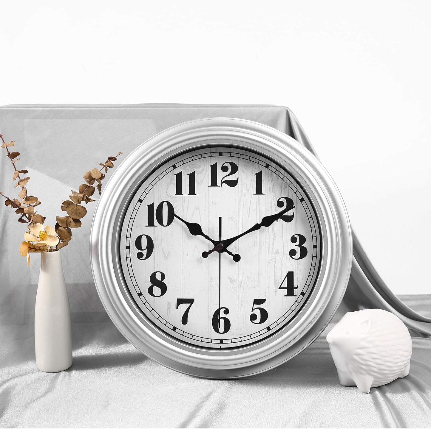 JENLYSTIME 12 Inch Retro Wall Clock Silent Non Ticking Battery Operated Movement Easy to Read Wall Clocks Decorate for Bedroom Living Room Kitchen Office(Silver)