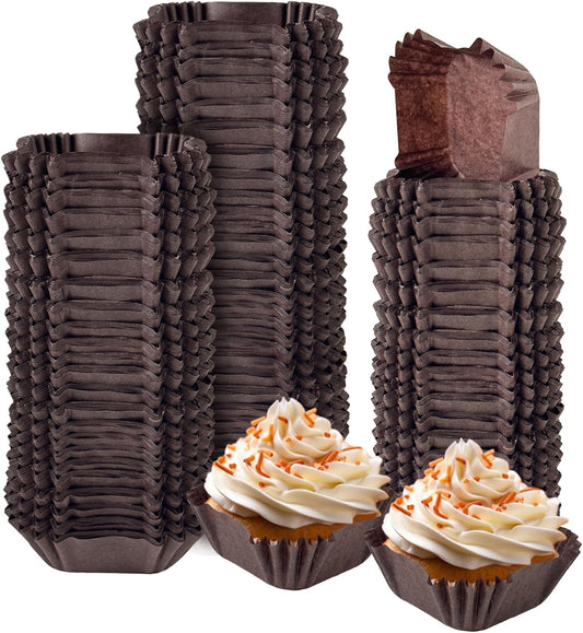 qiqee 500pcs Coffee Square Cupcake Liners Muffin Linner No Smell, Food Grade Baking Cups（Standard Size）