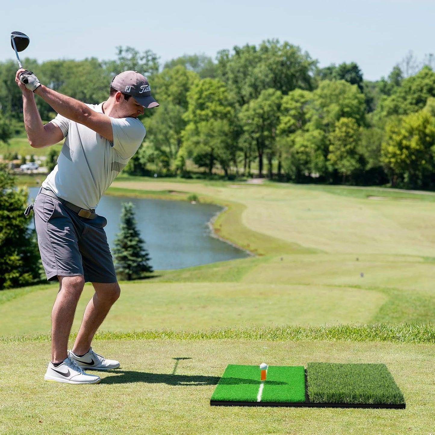 JAYA Golf Hitting Mat with Heavy Rubber Base, Foldable Golf Practice Mat for Indoor and Outdoor Training, Fairway & Rough Turf for Swing and Chipping