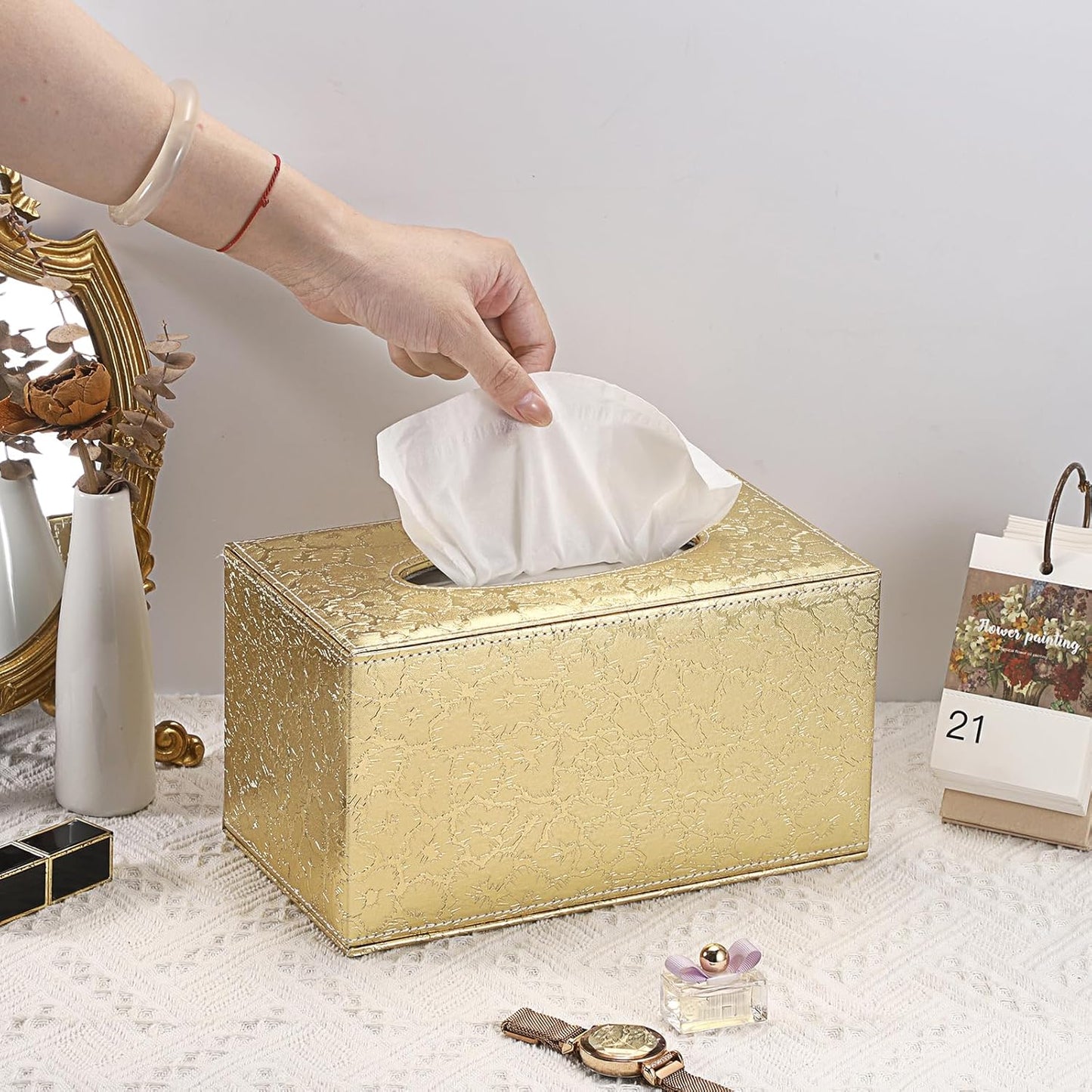 Sumnacon Tissue Box Cover Rectangle Leather Tissue Box with Magnetic Bottom,PU Cube Tissue Box Holder Decorative Gold Tissue Cover for Bathroom Toilet Bedroom Kitchen Office Table Desk Office,Large