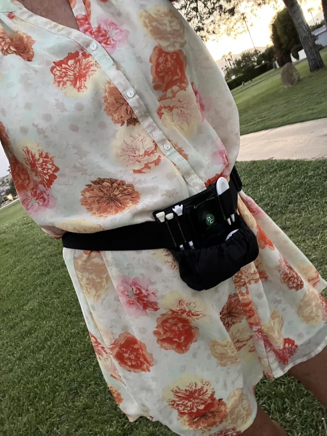 Golf Valuables Pouch Bag - Holder for Golf Tees, Balls, Keys, Cards & Cash - Golf Caddy Belt Pouch - Ideal Golf Accessories for Women & Men Belt Bag - Great Gift for Golfers - Golf Fanny Pack