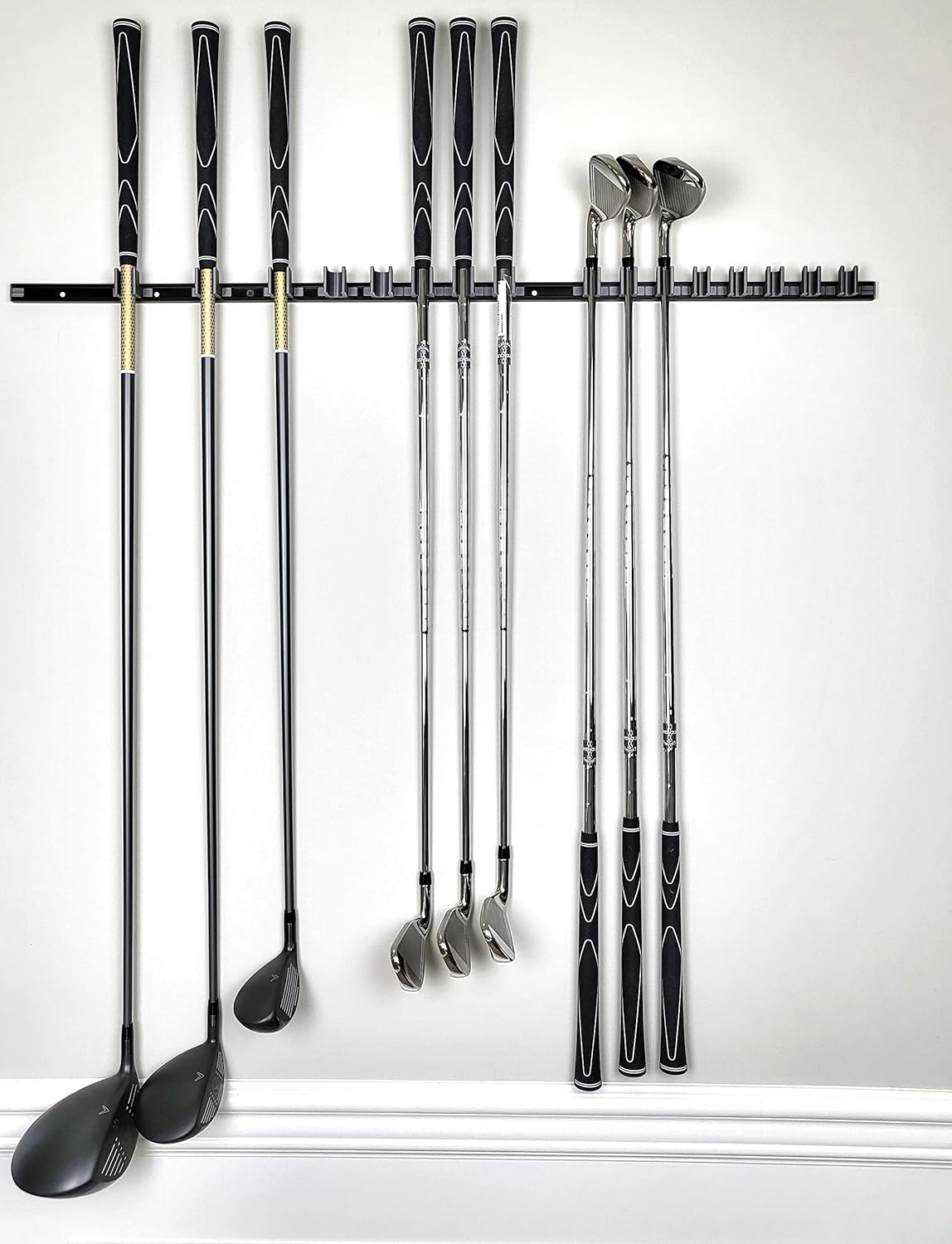 [JINTECH] Golf Club Holder, Wall Display, Wall Hanger, Rack, Mount, Organizer, Hold 16 Clubs on 36" Aluminum Rack (Half-Half Mix)