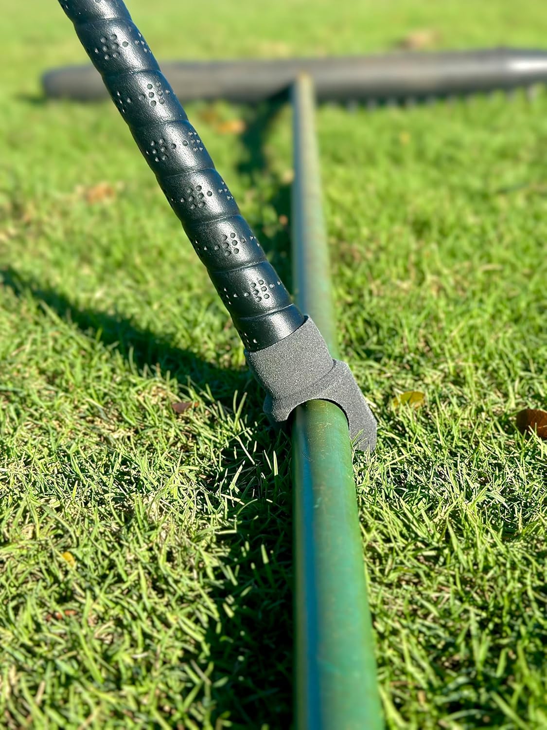 Golf Rake Retriever, Golf Accessory to Pick up rake Without Bending Over, attaches to Golf Grip, Great Gift for Golfer, Senior Golfer Item