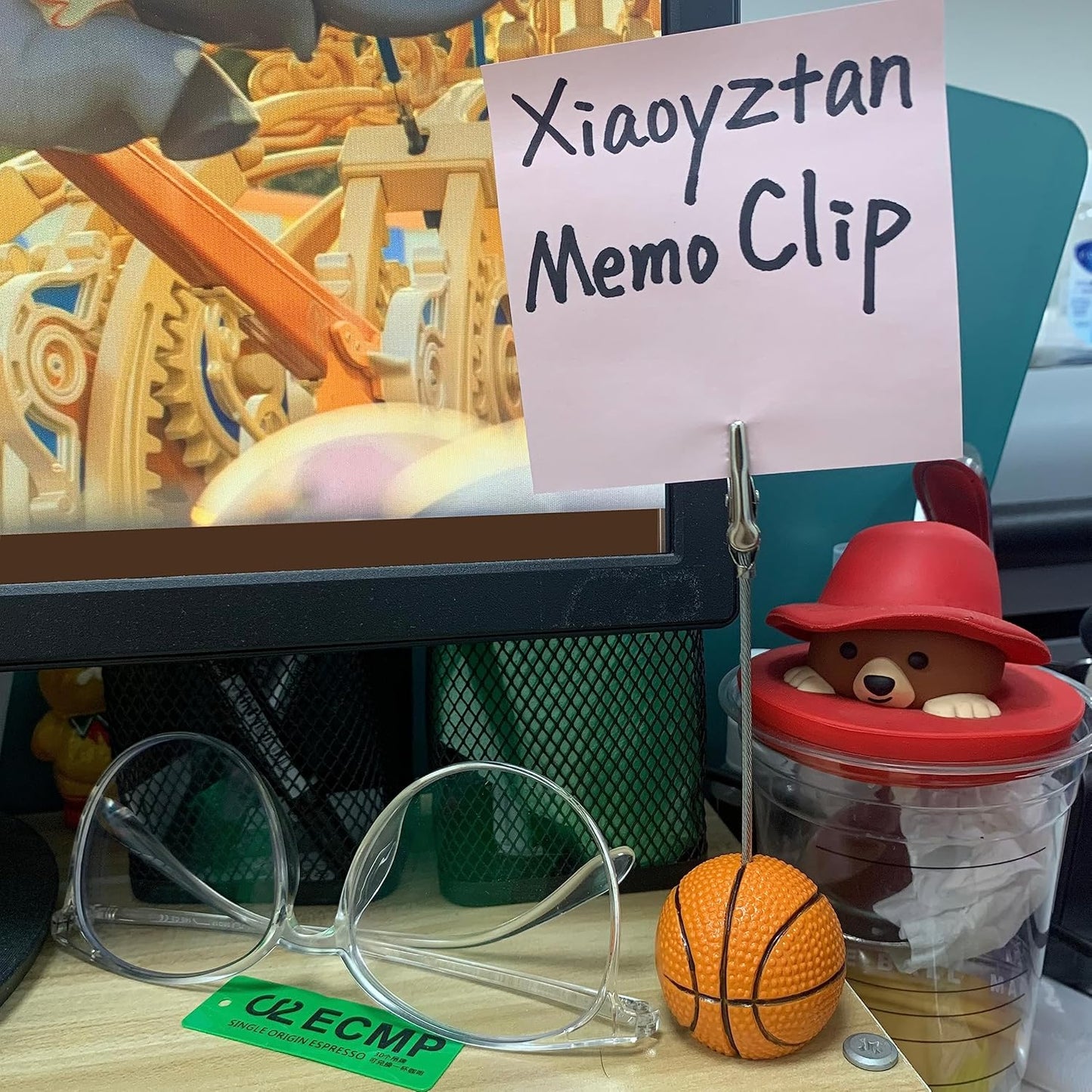 Xiaoyztan Basketball Clip for Table, Place Card Stand Holder, 5 Inch Height Memo Clip, Number Card Holder, Name Card Table Stand Decorations for Home Office Desk Sports Party Wedding Ceremony, 5 Pcs