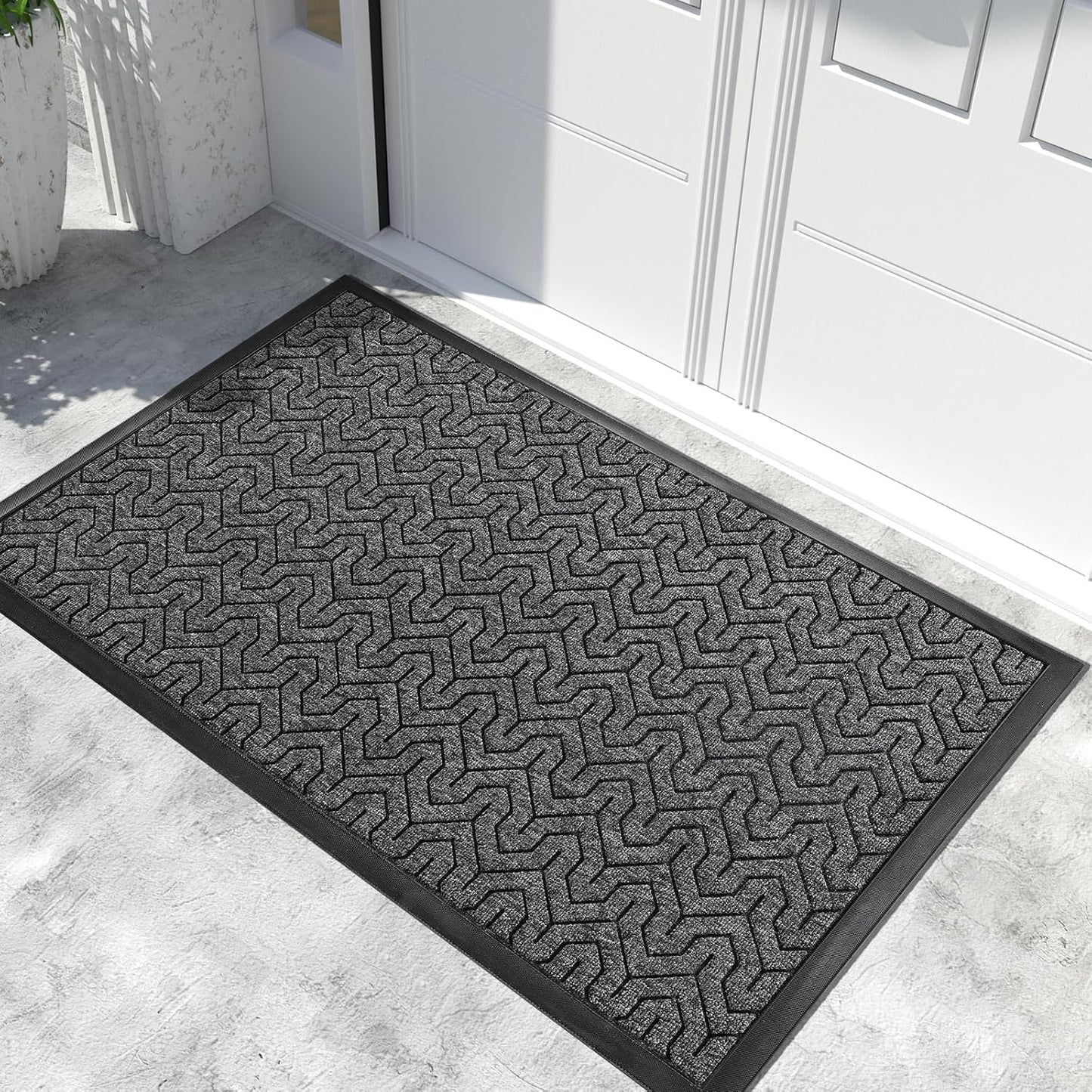 Yimobra Large Door Mat Outside Entrance 47x32, Waterproof Heavy Duty Outdoor Mats for Front Door, Non Slip Rubber Entry Mat for Garage Patio Indoor, Easy Clean, Mix Grey