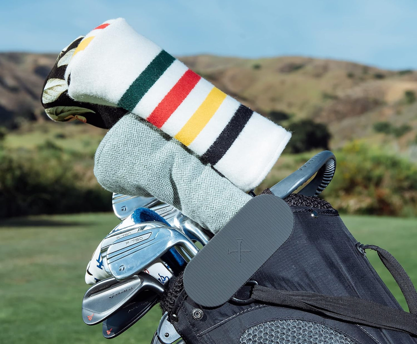 Blue Tees Golf - Magnetic Hub - Attach Magnetic Accessories to Your Golf Bag - Black