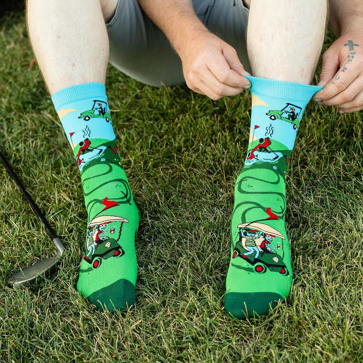 Lavley Funny Golf Socks - Fun gift for golfers - Unisex one size fits most - Great for birthdays or stocking stuffers