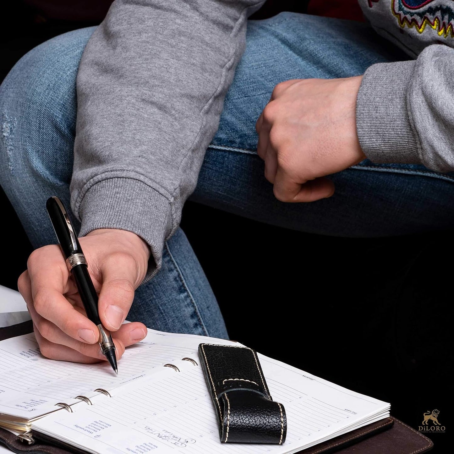 DiLoro Full Grain Genuine Leather Single Pen Case Holder Pencil Pouch (Buffalo Venetian Red)
